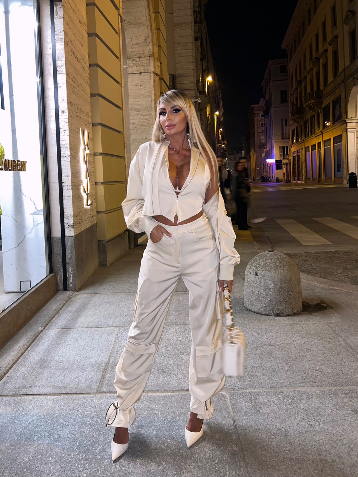 TOP CON ZIP E SCHIENA NUDA - BURRO
